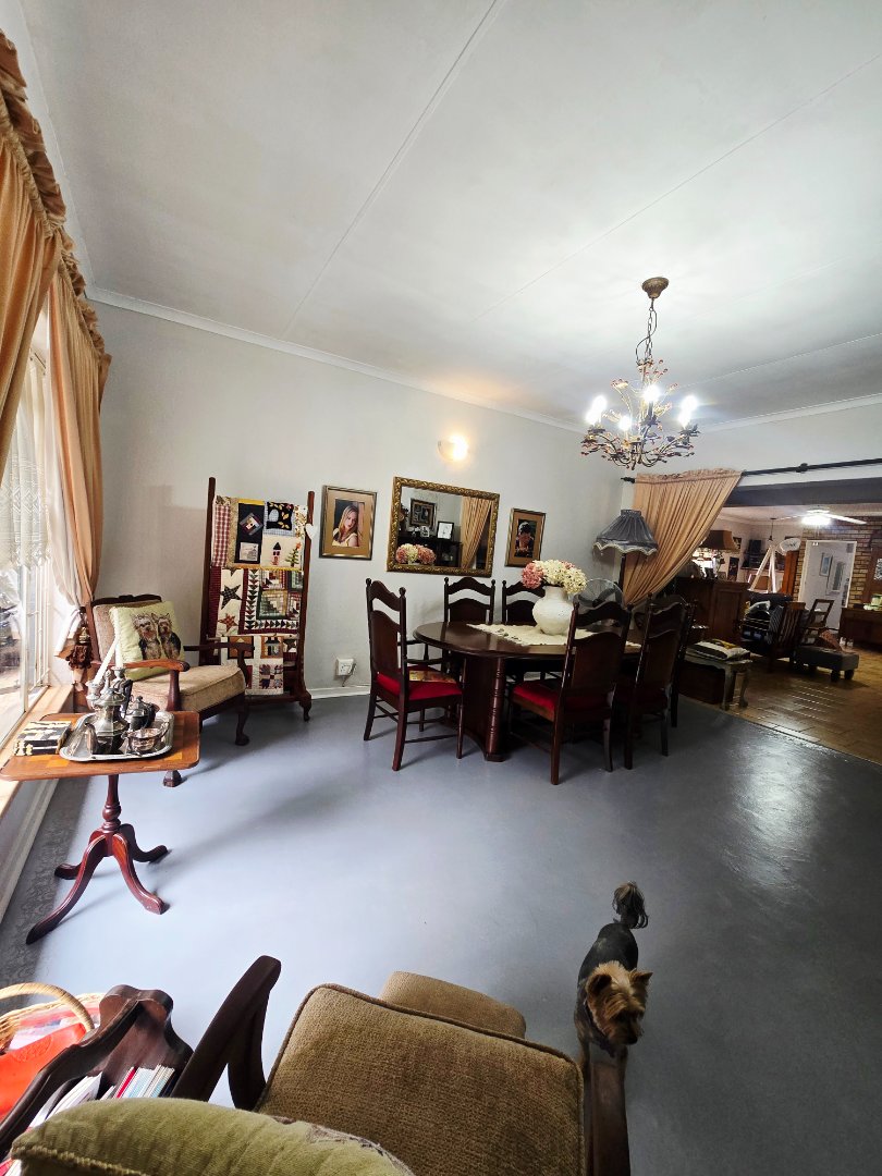 5 Bedroom Property for Sale in La Hoff North West